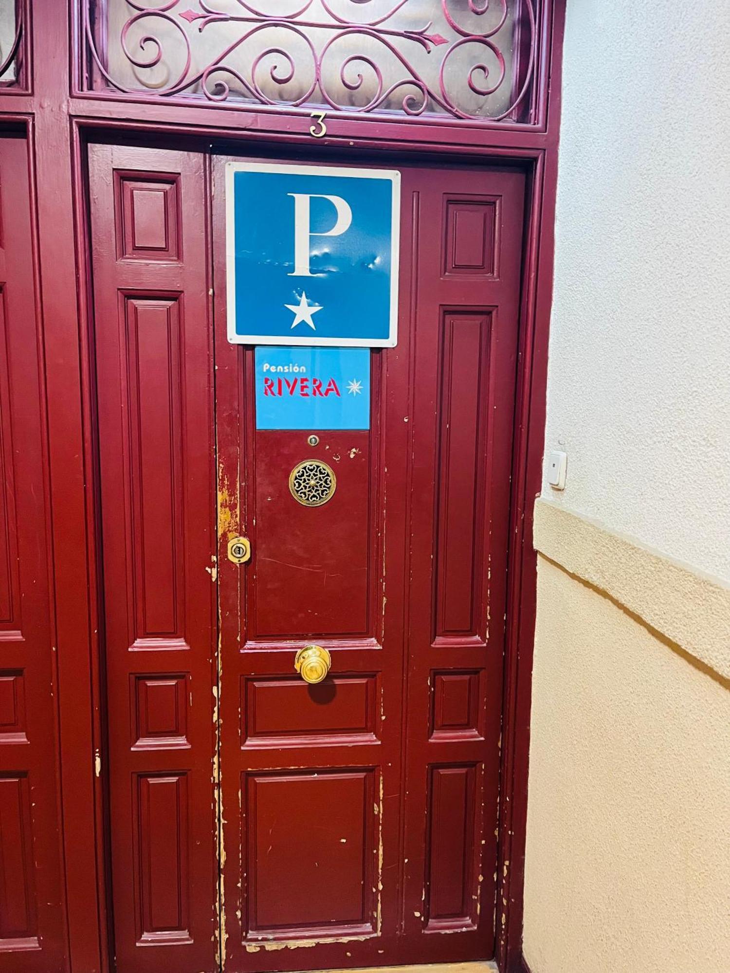 Pension Rivera Madryt Zewnętrze zdjęcie