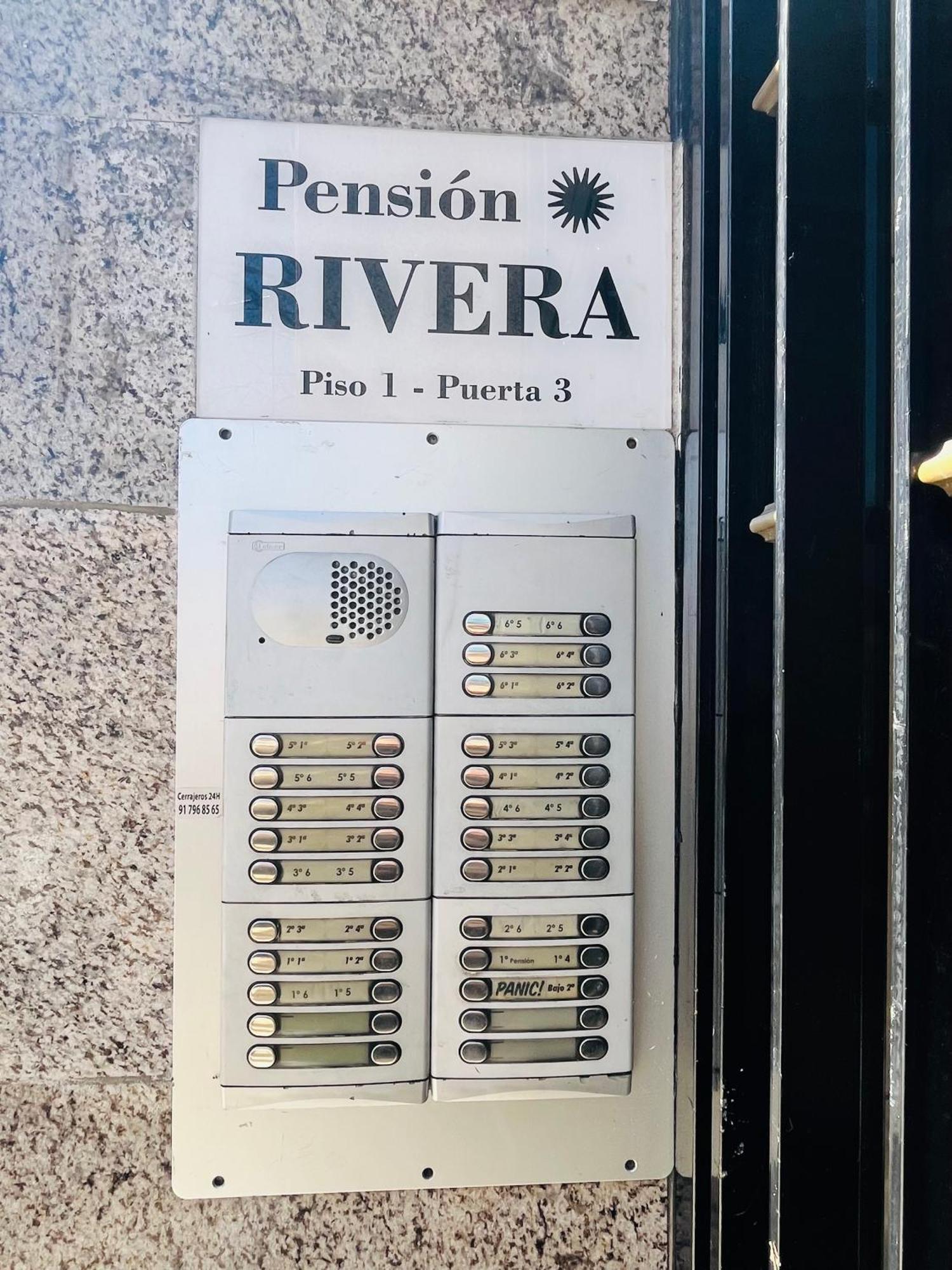 Pension Rivera Madryt Zewnętrze zdjęcie